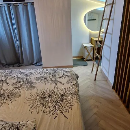 Apartment Maison De Ville En Pierre - 6 Couchages Villeneuve-de-Berg